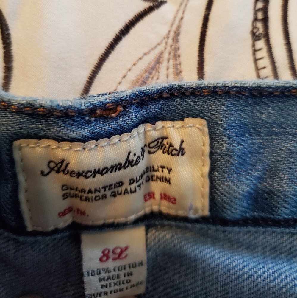 Jeans - Picture 2 of 2